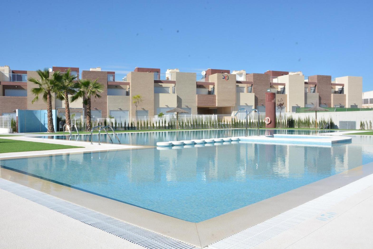 Vivienda Aguas Nuevas Familiar & Deportivo Apartment ตอร์เรเวียคา ภายนอก รูปภาพ