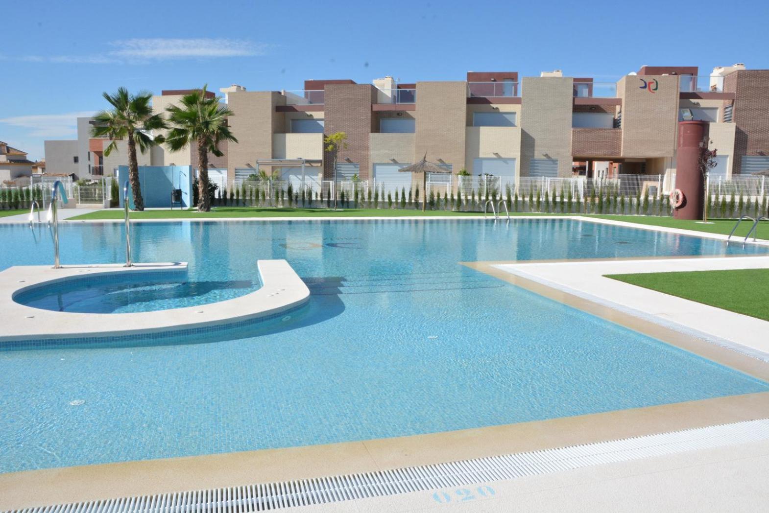 Vivienda Aguas Nuevas Familiar & Deportivo Apartment ตอร์เรเวียคา ภายนอก รูปภาพ