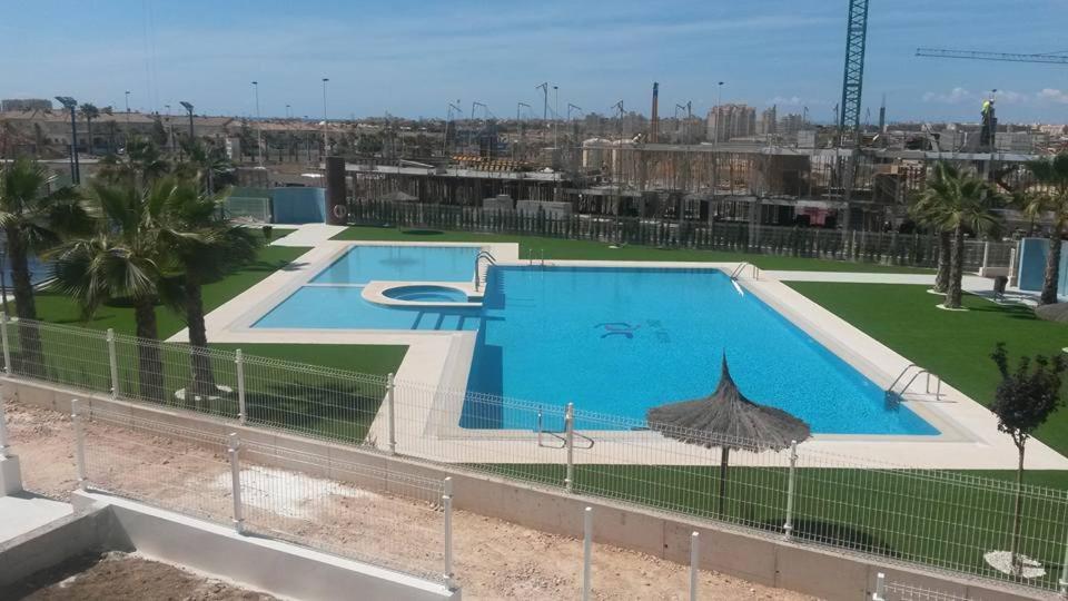 Vivienda Aguas Nuevas Familiar & Deportivo Apartment ตอร์เรเวียคา ภายนอก รูปภาพ